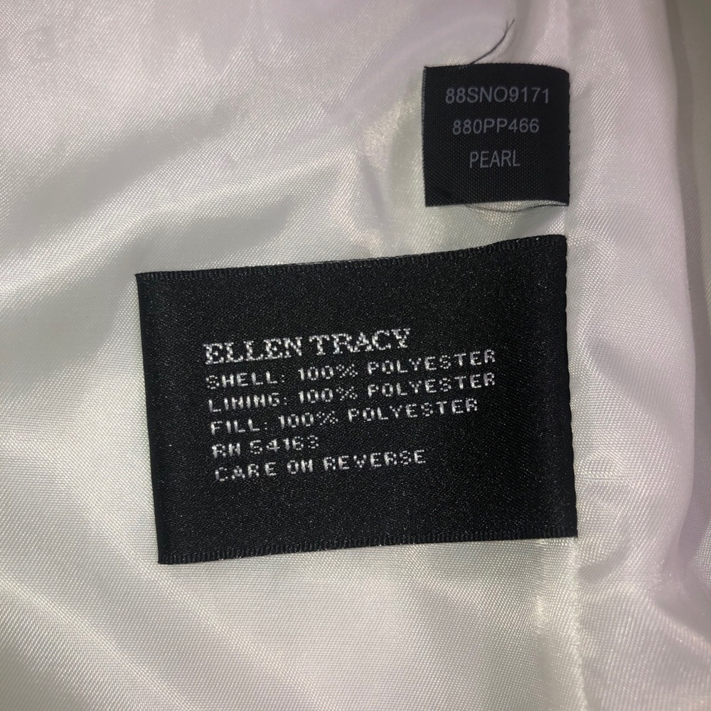 Ellen Tracy White Padded Button Front Jacket - image 8
